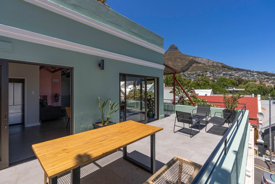 To Let 4 Bedroom Property for Rent in Sea Point Western Cape